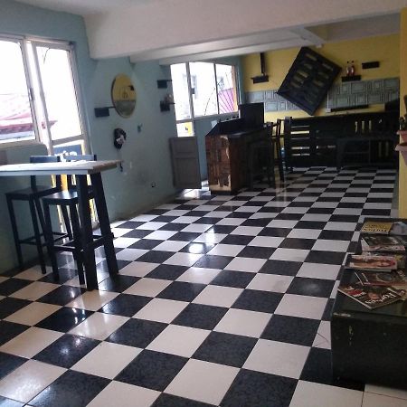 Hostal 50 คาลาปา ภายนอก รูปภาพ