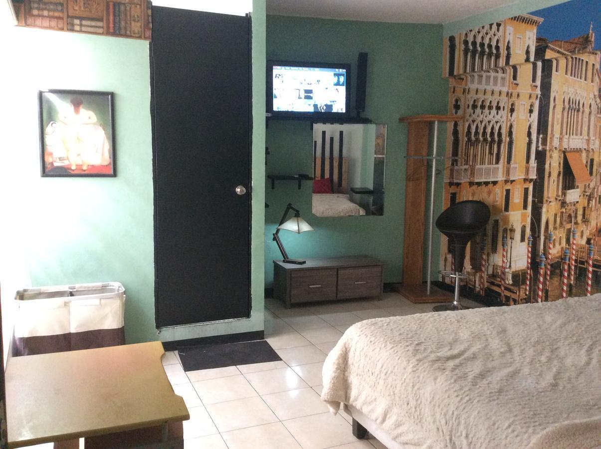 Hostal 50 คาลาปา ภายนอก รูปภาพ