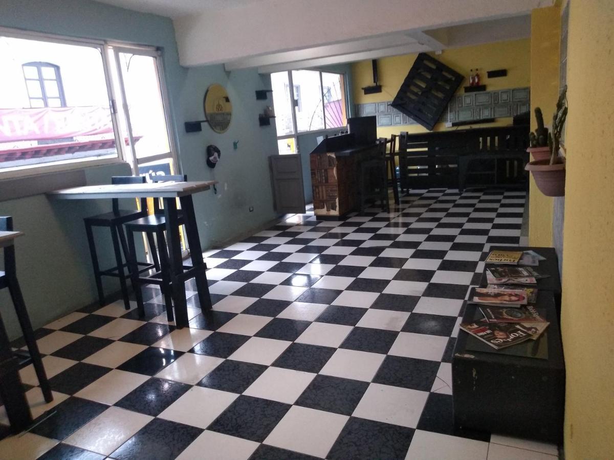 Hostal 50 คาลาปา ภายนอก รูปภาพ